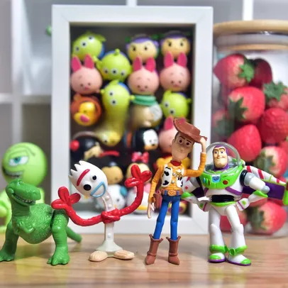 (Taxa Inclusa) Coleção Disney Toy Story 4 Action Figures, Woody, Buzz Lightty, Forky Rex