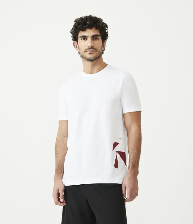 Camiseta Regular em Algodão com Estampa Geométrica