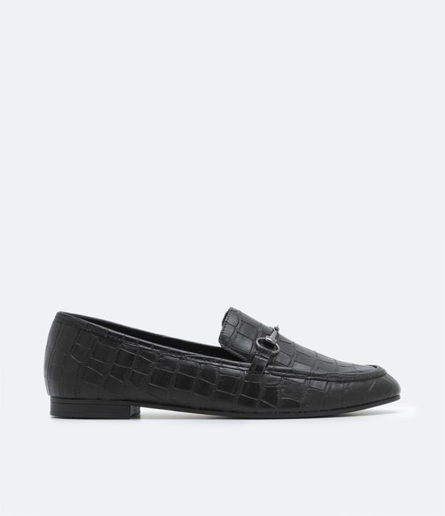 Sapato Loafer com Textura Croco e Bridão no Cabedal