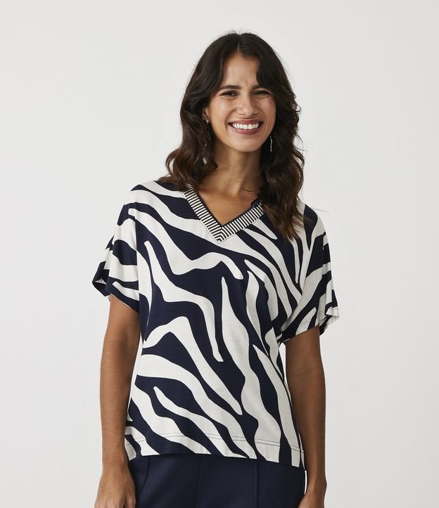 Blusa em Viscose com Estampa Animal Print Zebra