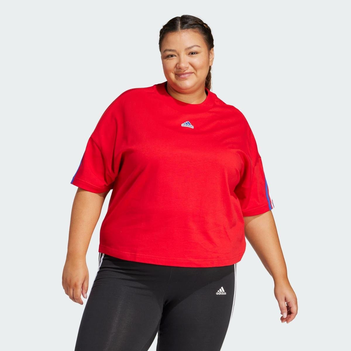 Camiseta Plus Size Adidas Future Icons Três Listras Feminina - Vermelho